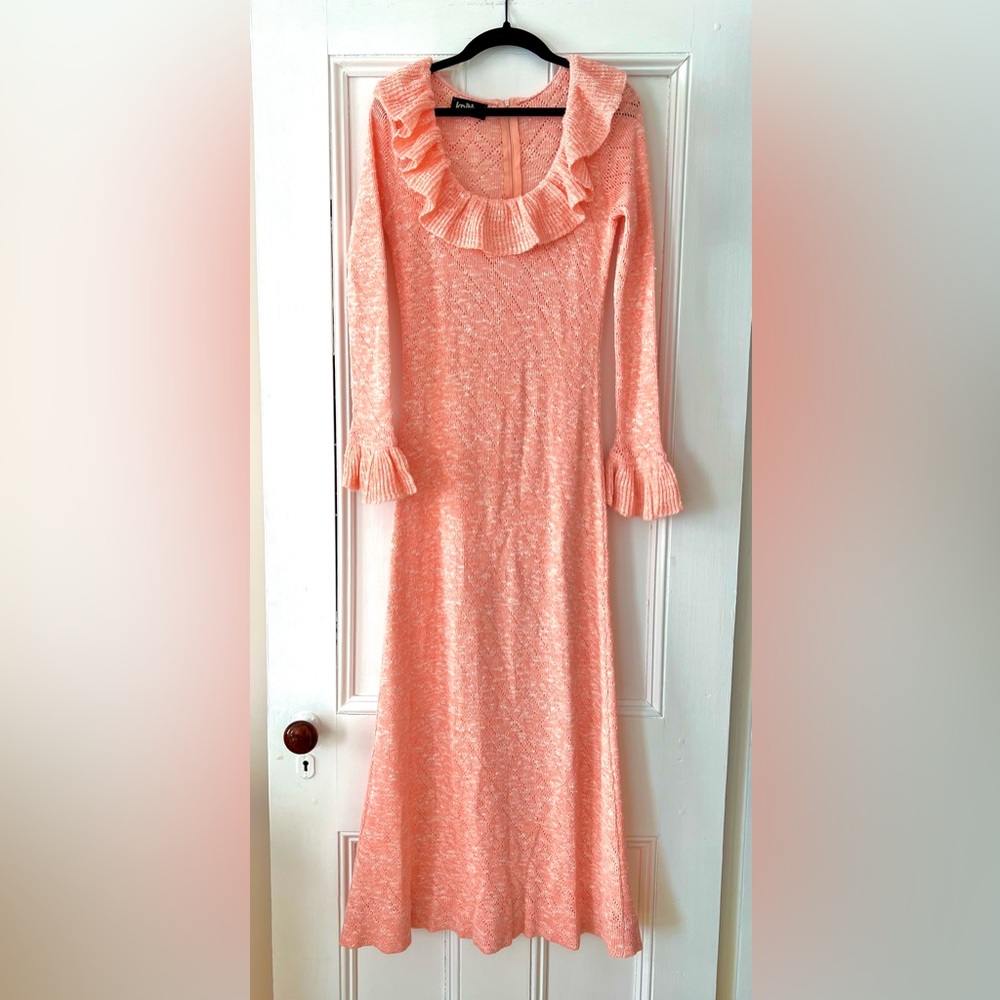 Vintage Femme! Peach Knit Long Sleeve Dress 1970s